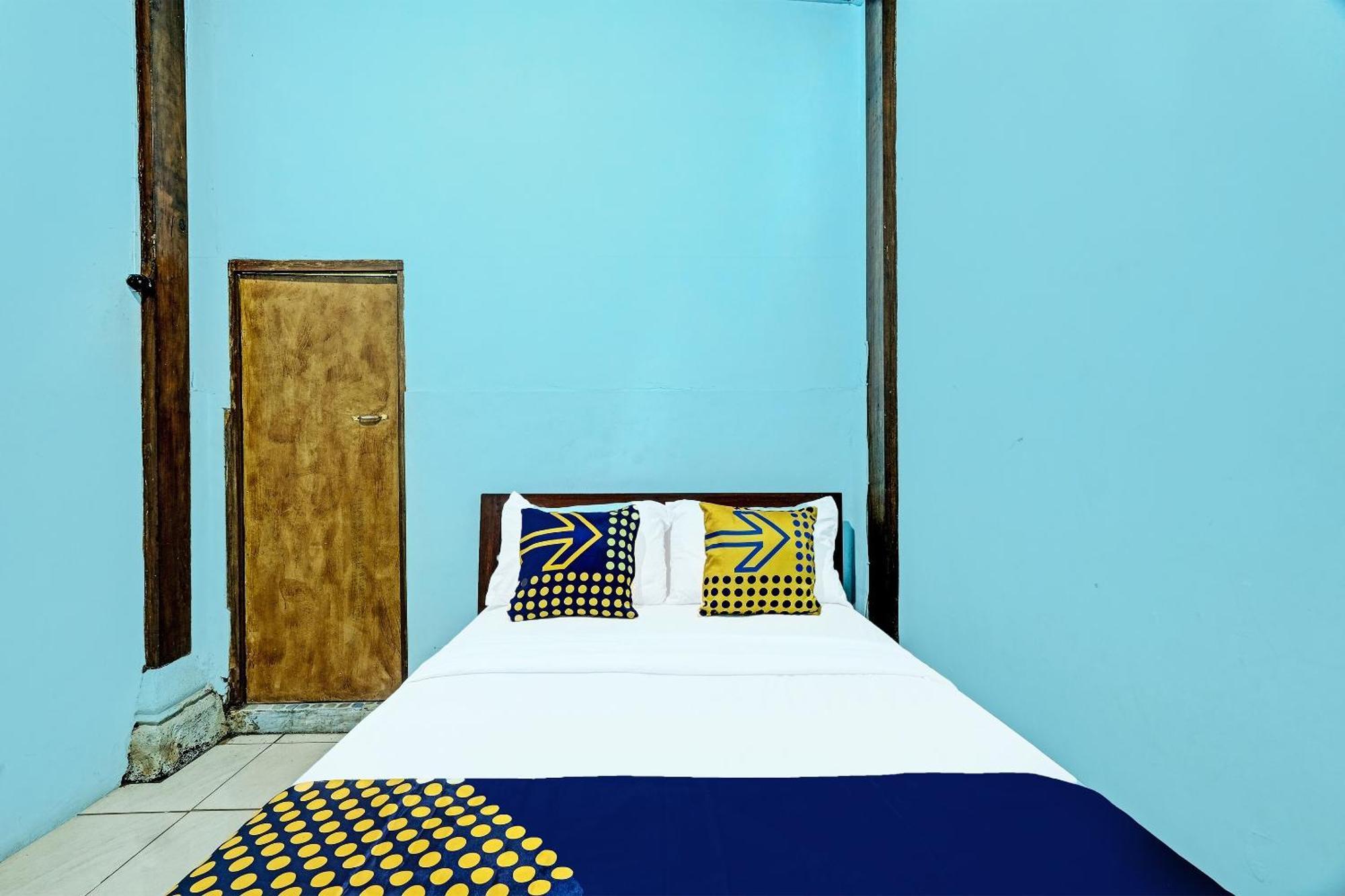 Spot On 91916 Joglo Doyong Homestay Syariah Yogyakarta Ngoại thất bức ảnh
