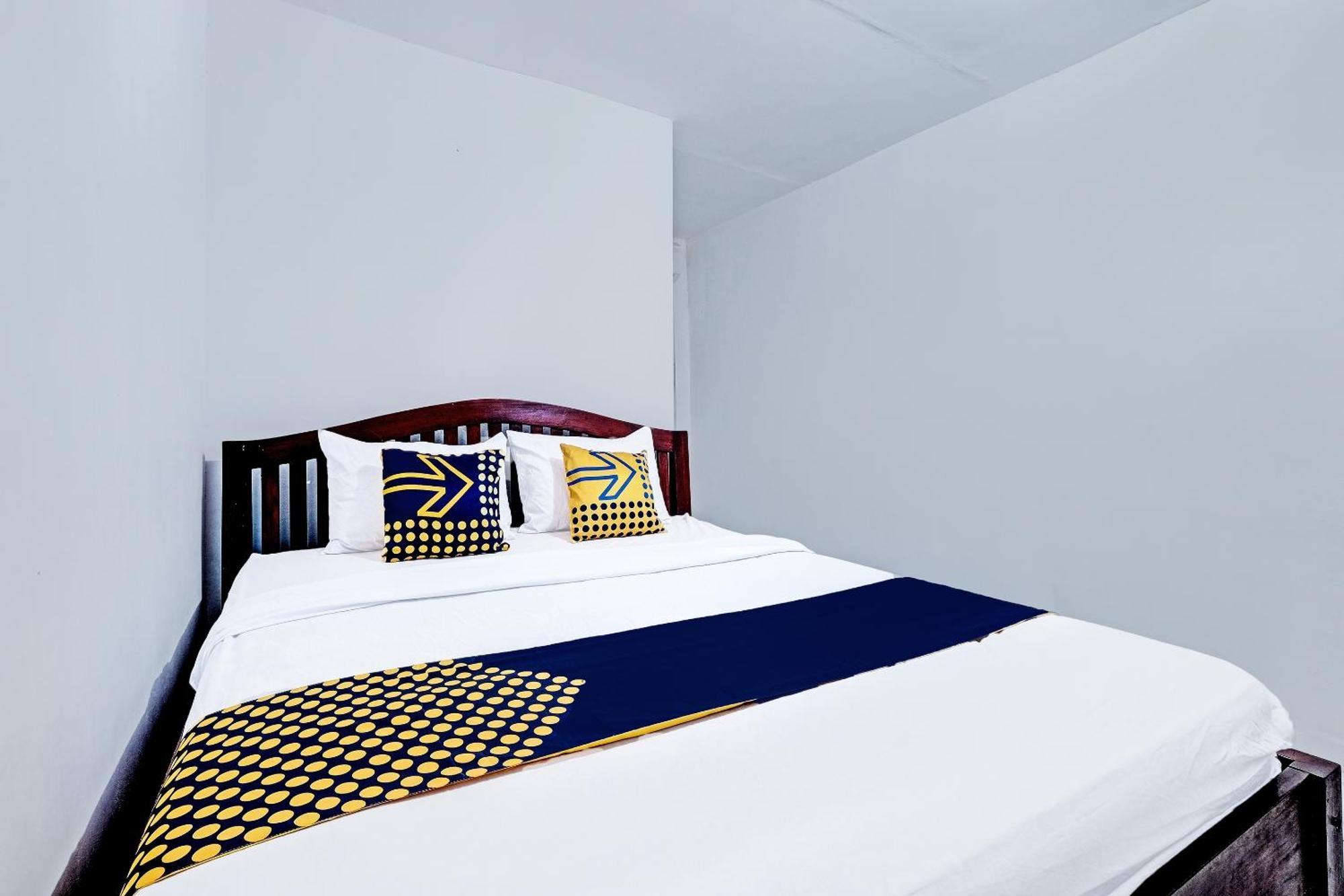 Spot On 91916 Joglo Doyong Homestay Syariah Yogyakarta Ngoại thất bức ảnh